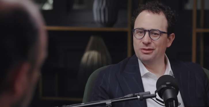 image from 达里奥·阿莫代伊：在“天才之国”与“机器之神”的裂缝间