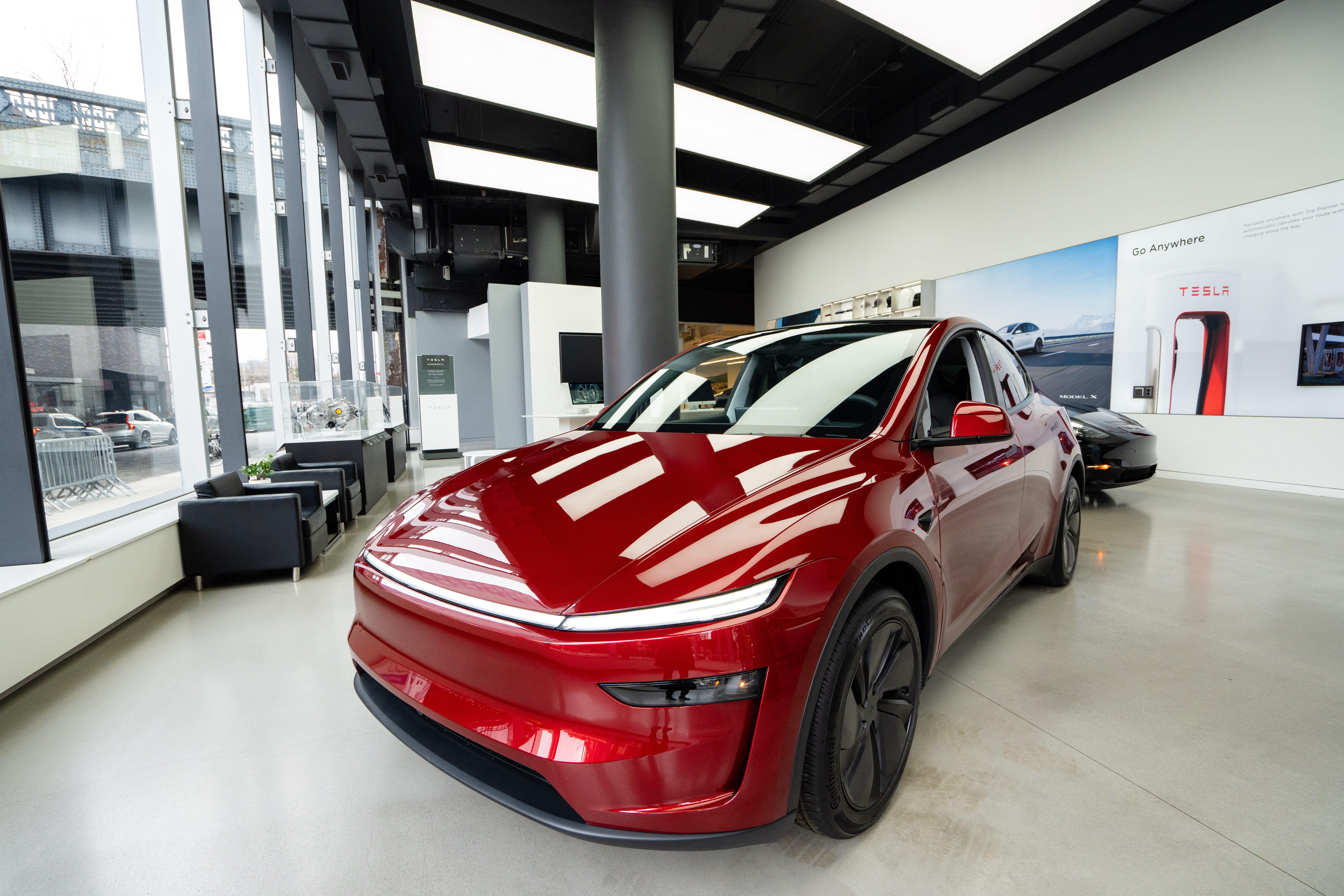 image from 这届留学生，正在靠AI“硬扛”出人生第一辆特斯拉