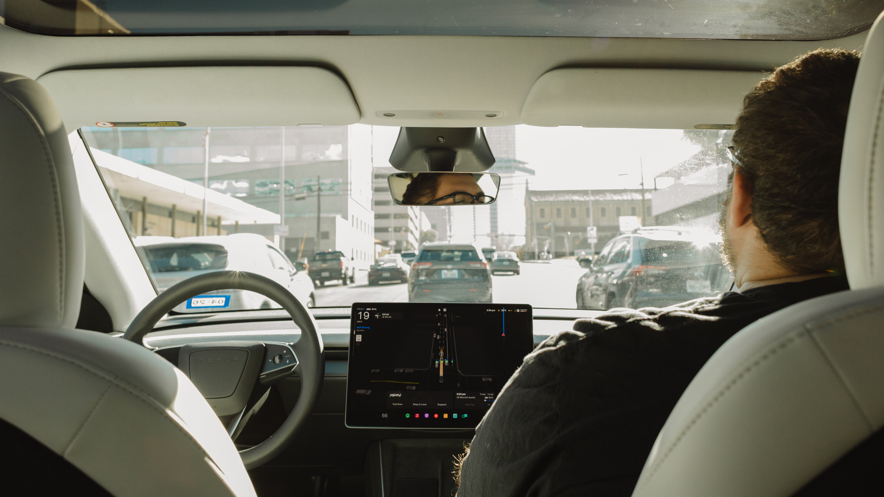 image from 机器中的幽灵：特斯拉的自动驾驶幻象与Waymo的现实征途